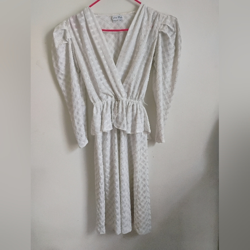 Joni Blair | White + Silver Vintage Long Sleeve Peplum Midi Dress | 5 | EUC